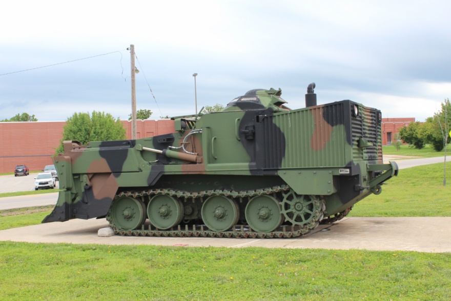 Tour Fort Leonard Wood Military Vehicle Complex PocketSights