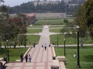 ucla tours self guided