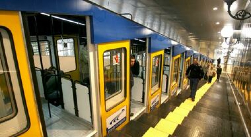 wveNaplesElmo