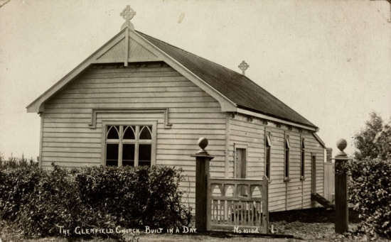 Mission Hall (411 Glenfield Road) - Photo By: <a href="https://kura.aucklandlibraries.govt.nz/digital/collection/photos/id/28530 ">Glenfield Church built in a day (6:00 pm), 4 September 1915. Photo by William Archer Price. Auckland Libraries Heritage Collections B0626.</a>