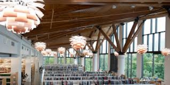 Lake St: Oak Park Public Library