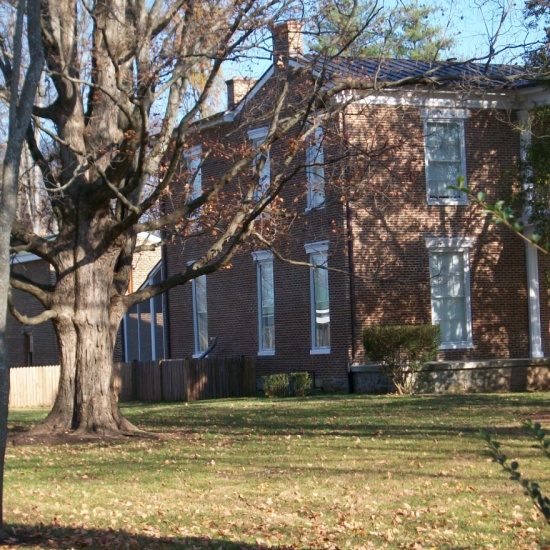 Tucker House: 112 Oak, St., Smyrna