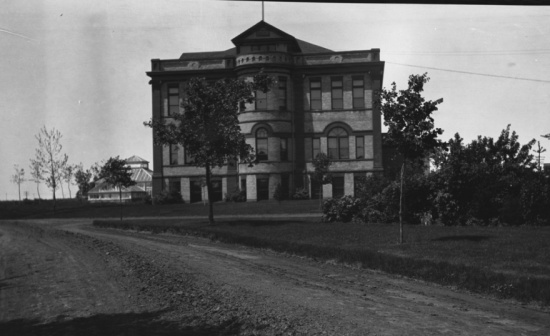 Minard Hall North Dakota State University Walking Tour Pocketsights