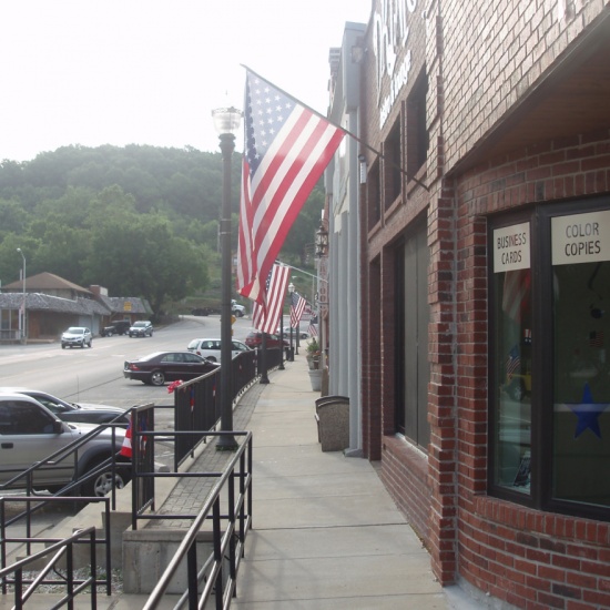 Lone Oak Printing Co, Waynesville, MO - Photo By: 