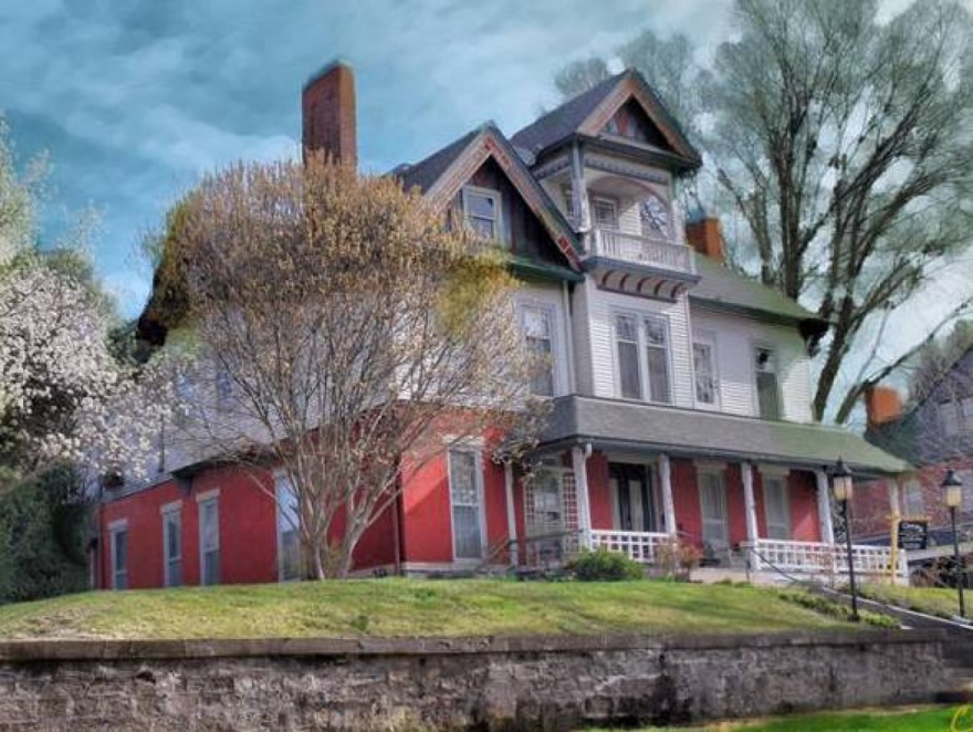 Tour - Heritage Hill Historic District Walking Tour - PocketSights