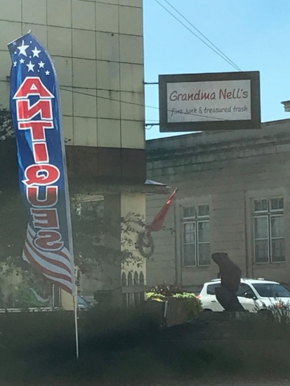 Grandma Nell's - Photo By: Clinton CVB
